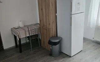 Cazare muncitori Ungheni 2 si 3 camere - 35 lei/persoana/noapte - Poză 16