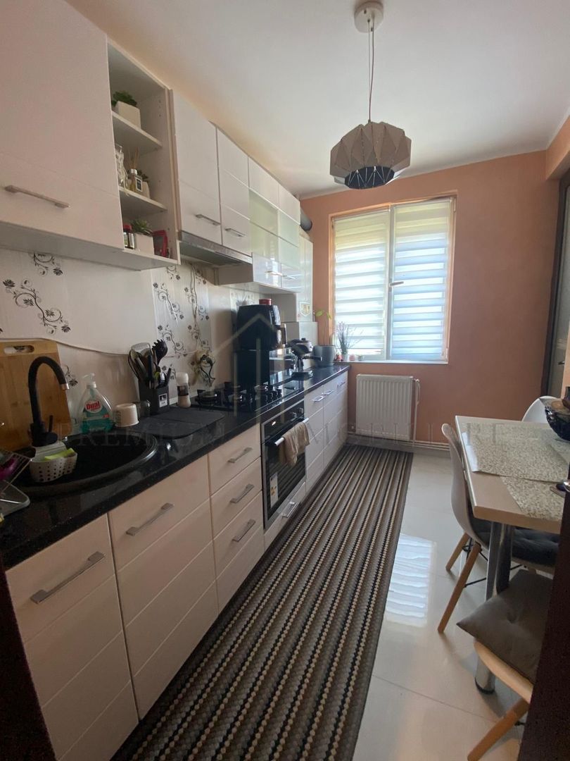 Apartament cu 2 camere renovat Zona Ultracentrala - Poză 4