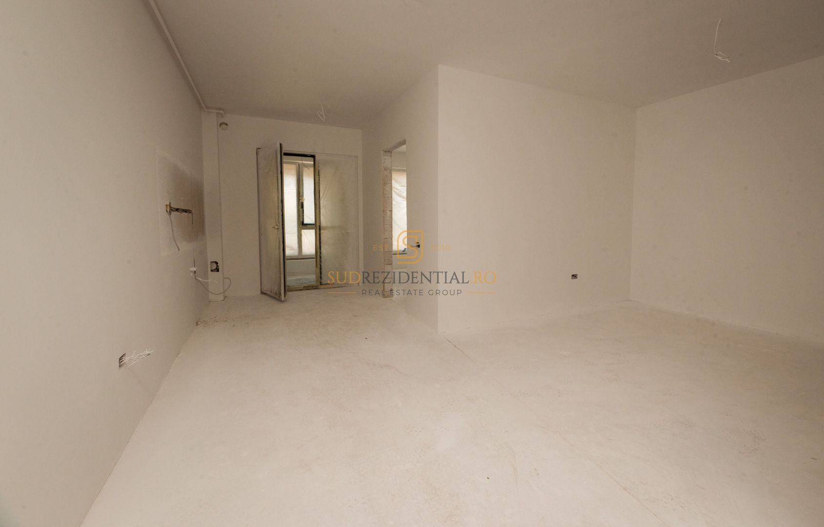Locuinta cu 2 camere si balcon, finisaje premium-zona Grand Arena Mall - Poză 2