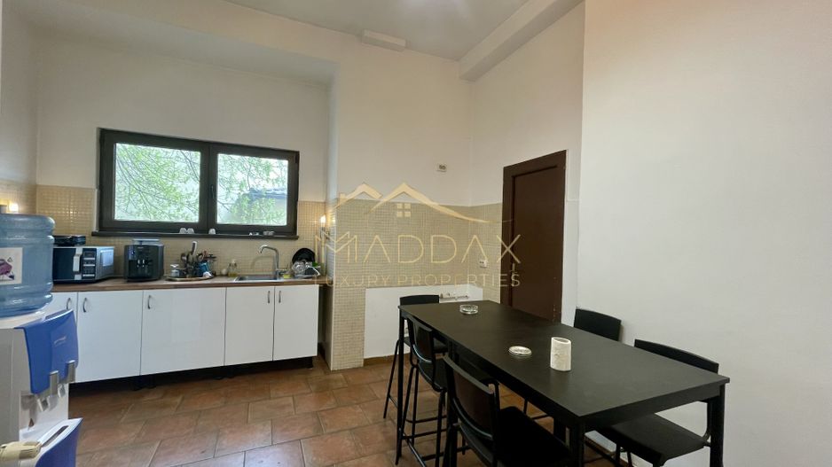 Apartament  6 camere*** 180 mp****Centrul Capitalei - Poză 12