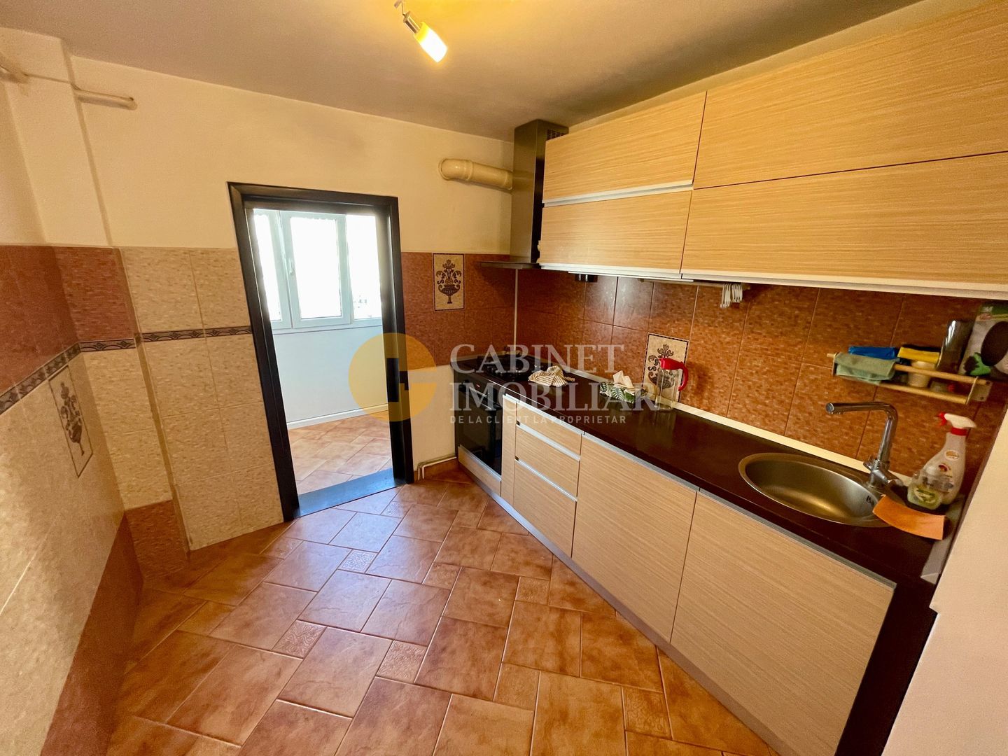 Zimbru/Dacia - 3 Camere Decomandat - Etaj 2 - Bloc dupa 1980 - Poză 8