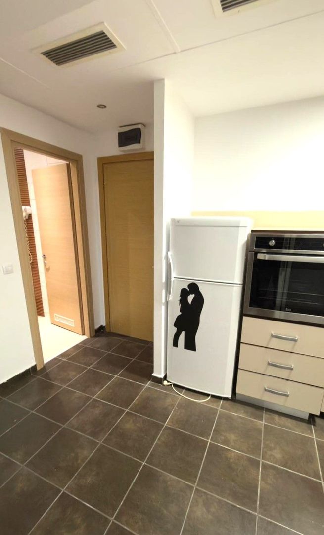Vânzare Apartament 2 Camere Decomandat In Fostul  Rin Grand Hotel - Poză 16