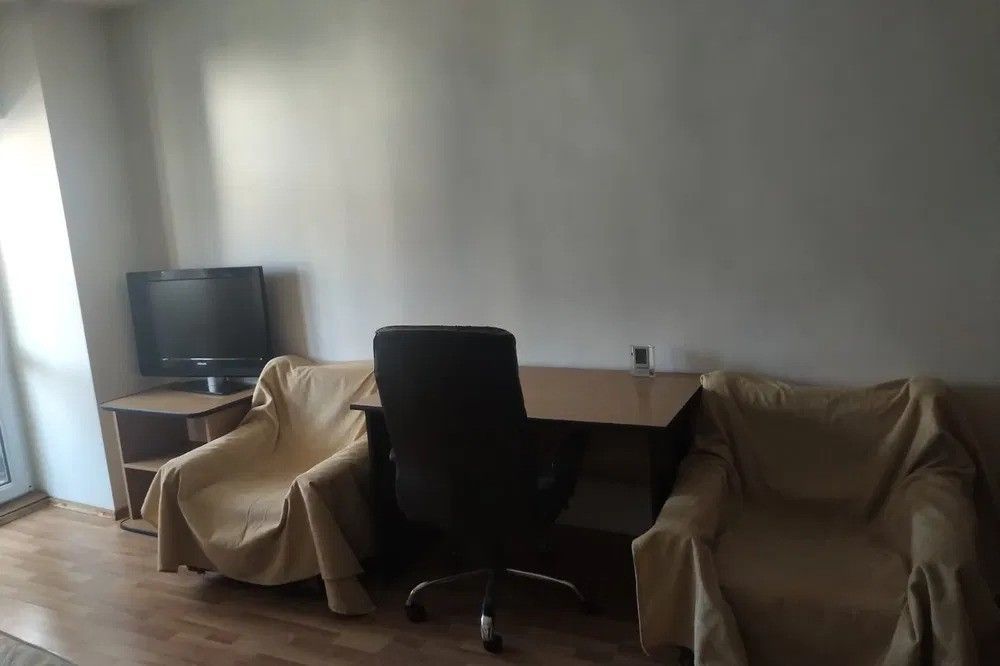 GARSONIERA  SPATIOASA ZONA VITAN - Poză 1