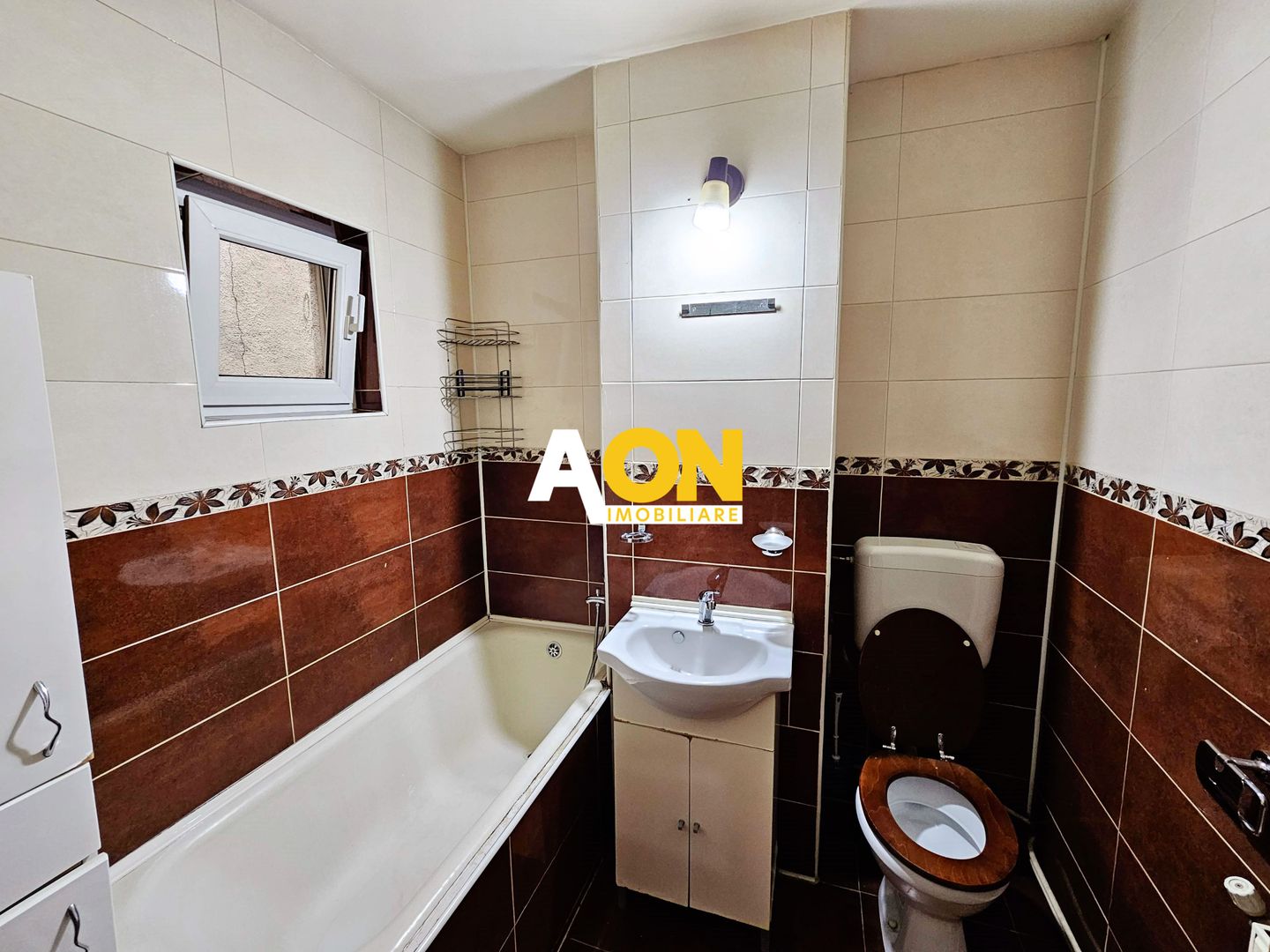 Apartament 2, decomandat, et.3 , mobilat,  utilat, zona FLIPS - Poză 2