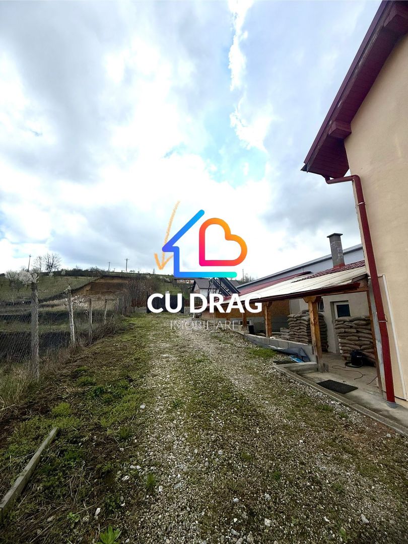 Casa tip duplex cu teren de 1500mp - Poză 7