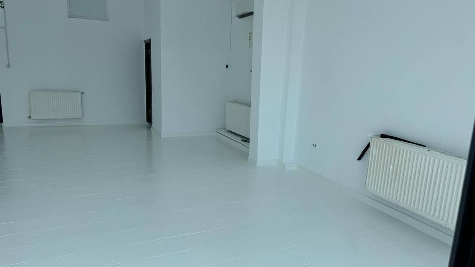 Spatiu comercial de inchiriat - Poză 2