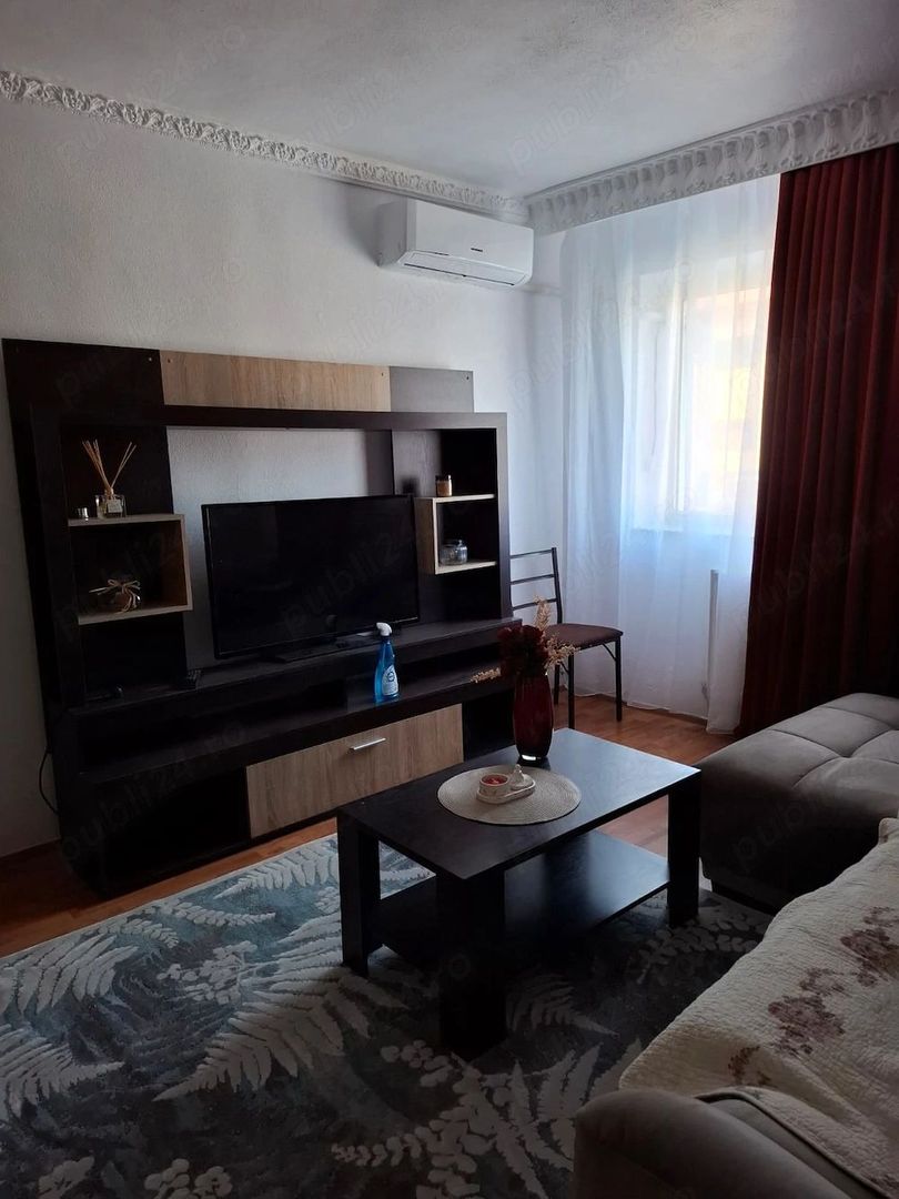 De inchiriat apartament cu 2 camere,  Ireg,  etajul 1, 400 euro - Poză 2