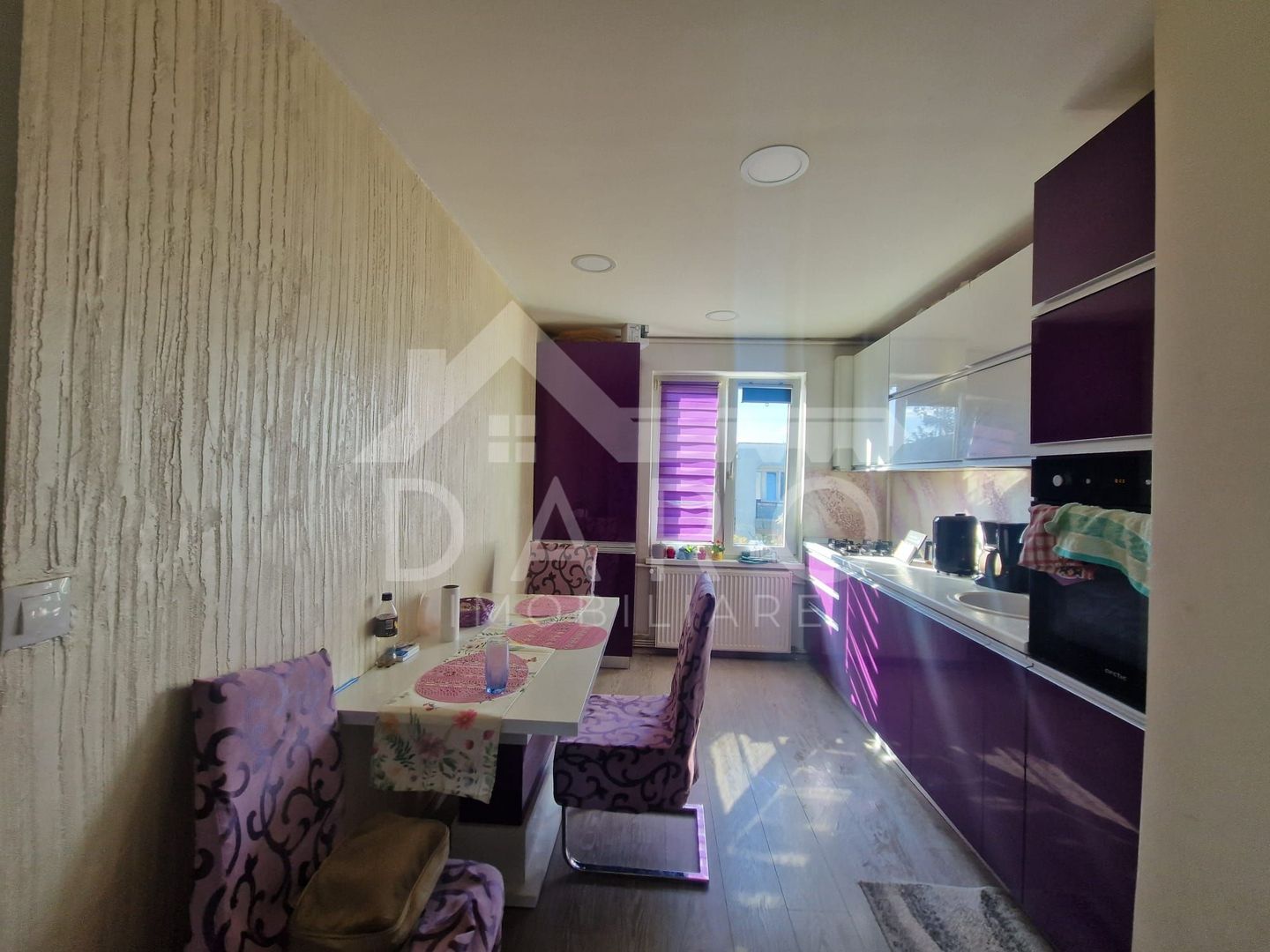 Apartament cu 3 camere in Tudor - Poză 9