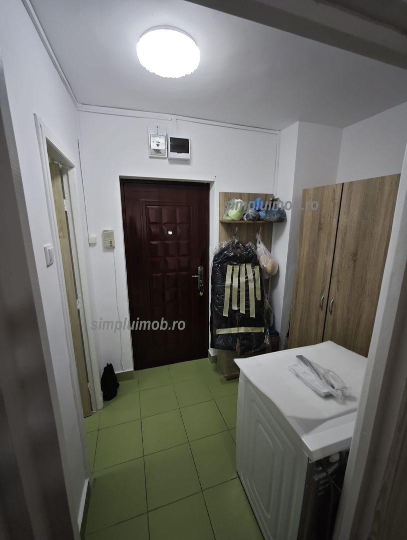 Metrou 1 Decembrie - Garsonieră Bloc Mixt Complet renovată - Titan - Poză 6