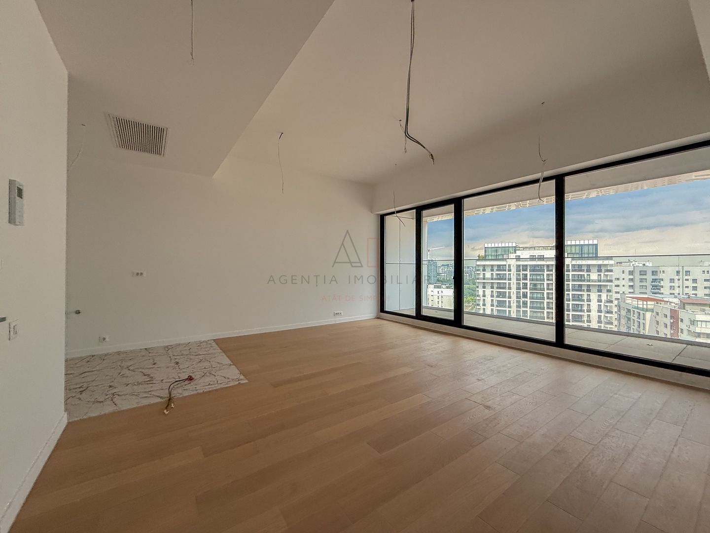 2 camere l Floreasca l vedere spre lac - Poză 2