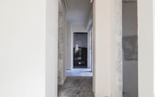 Apartament 3 camere cu terasa, gradina si parcare subterana si boxa - Poză 13