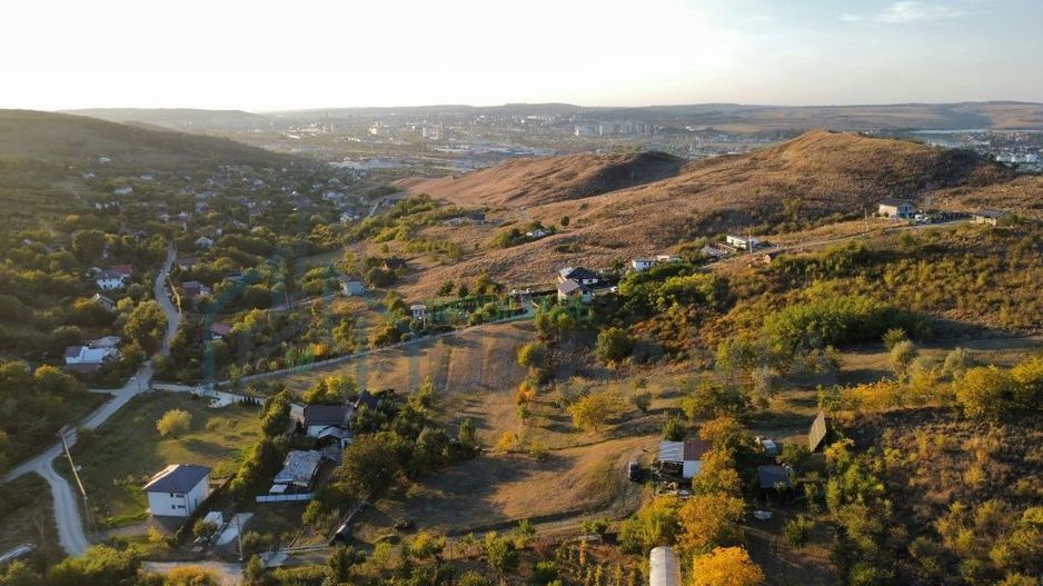Casă în Vladiceni, comuna Tomesti, județul Iași - 3 camere, 1360 mp teren - Poză 5