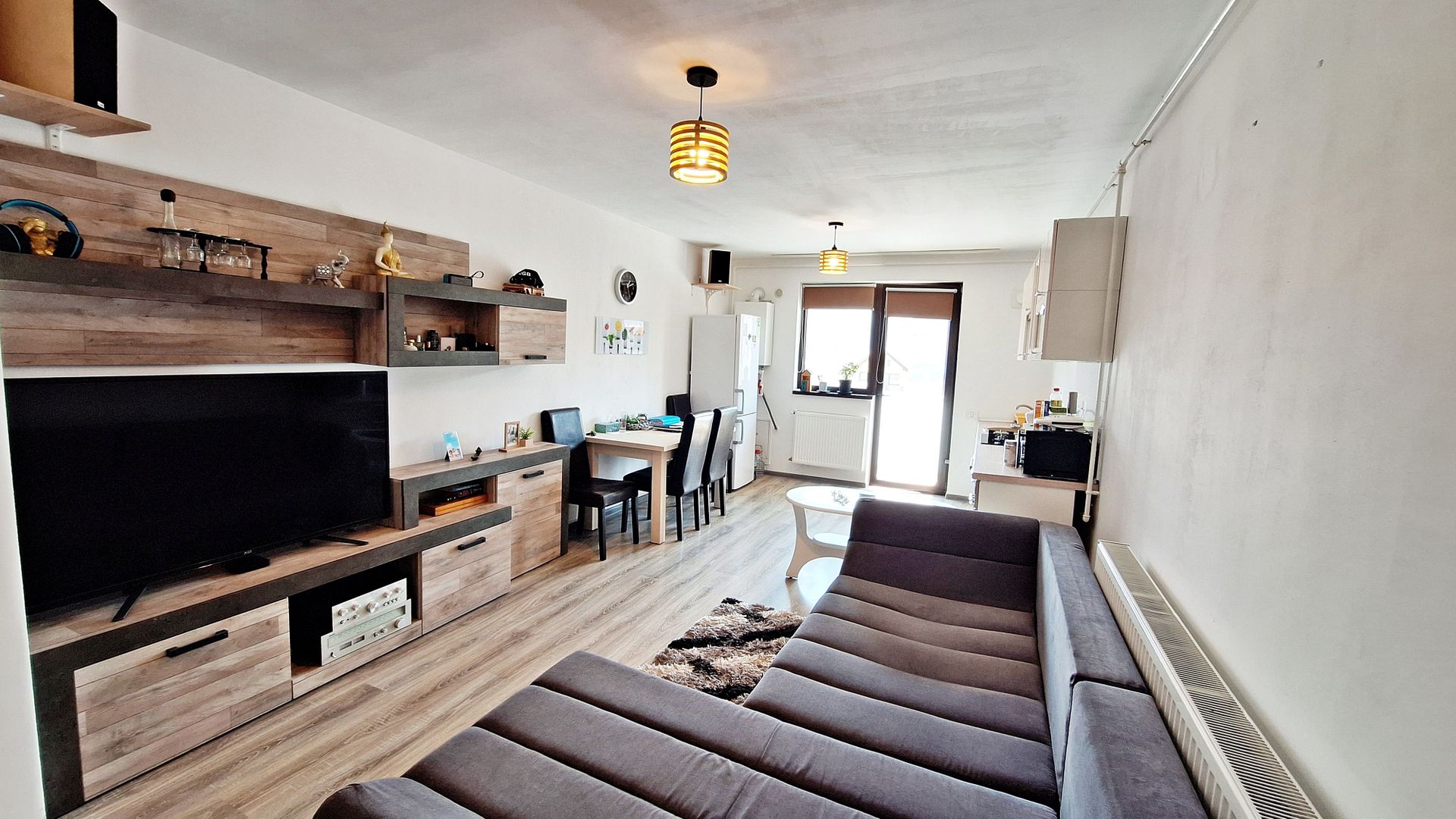 Ghimbav, intrare dinspre Brasov, apartament 3 camere mobilat, 125500 euro - Poză 3