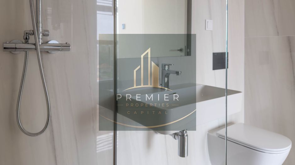 Luxury 2-Bedroom Apartment | Large Terrace | Parking | Prime Location ⭐ - Poză 15