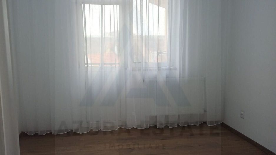 Apartament 2 camere partial mobilat cu balcon si parcare zona Turnisor - Poză 7