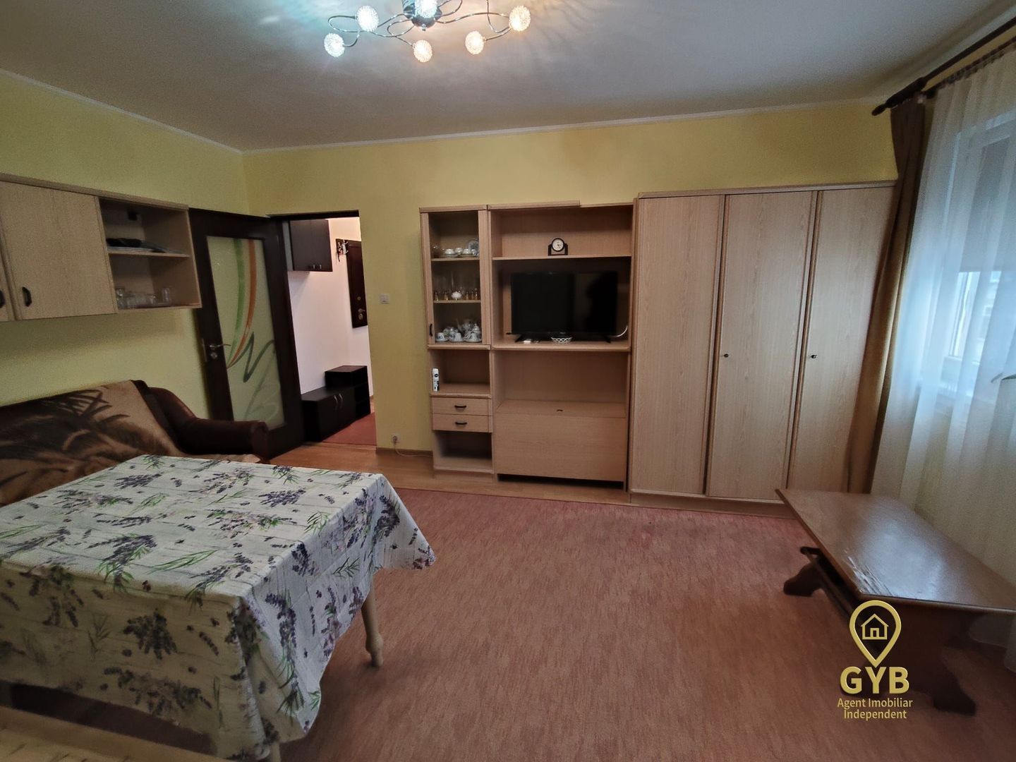APARTAMENT CU 2 CAMERE DE ÎNCHIRIAT – VELENȚA, STRADA RĂZBOIENI - Poză 4