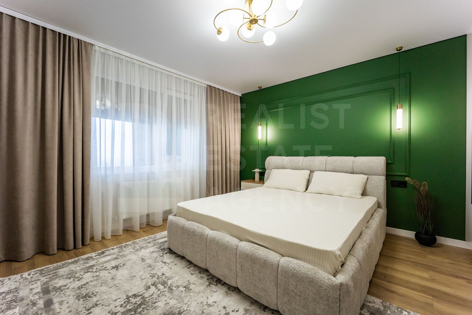 Vânzare, apartament 3 camere 56 mp, str. Mircea cel Bătrân, Ciocana - Poză 1