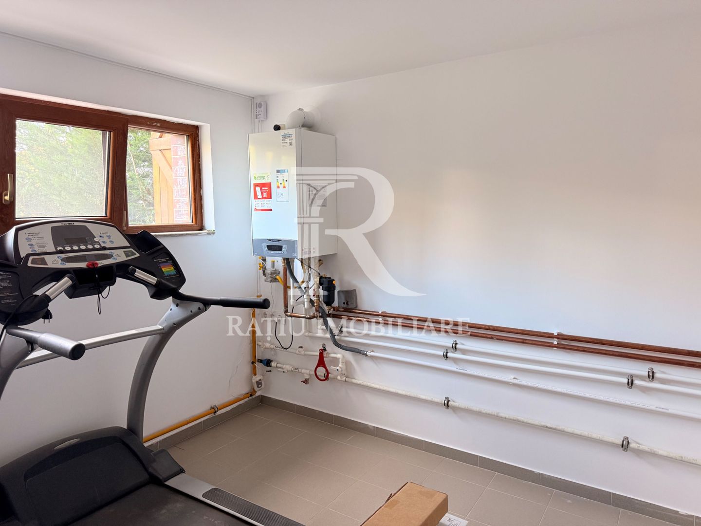 Casă spațioasă de închiriat | 4 dormitoare | Sânmartin - Poză 23