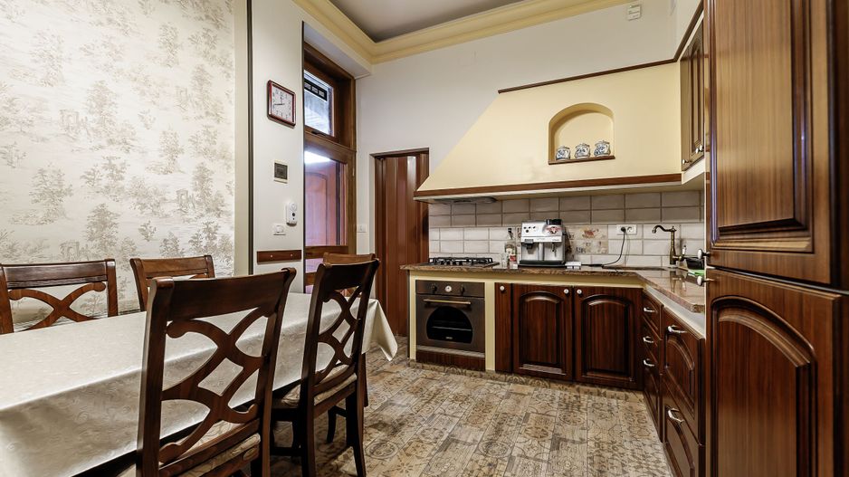 De închiriat apartament cu 2 camere central - Poză 6