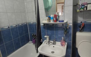 Apartament cu doua camere in zona Micro 7 - Poză 4