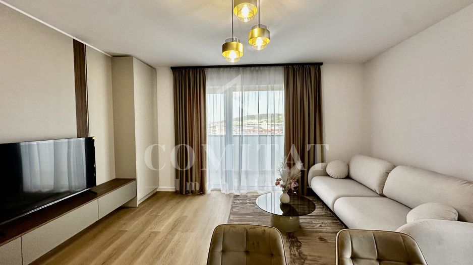 Prima închiriere! Apartament 3 camere | Parcare | Terasă | Eroilor - Poză 3