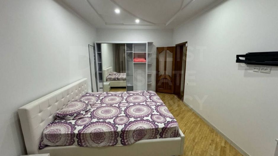 Chirie, casă, 3 nivele, 5 camere, strada Cetatea Albă, Botanica - Poză 4