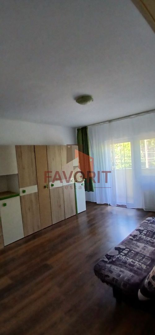 1 camera | etaj 1 | mobilat si utilat | zona excelenta | - Poză 1
