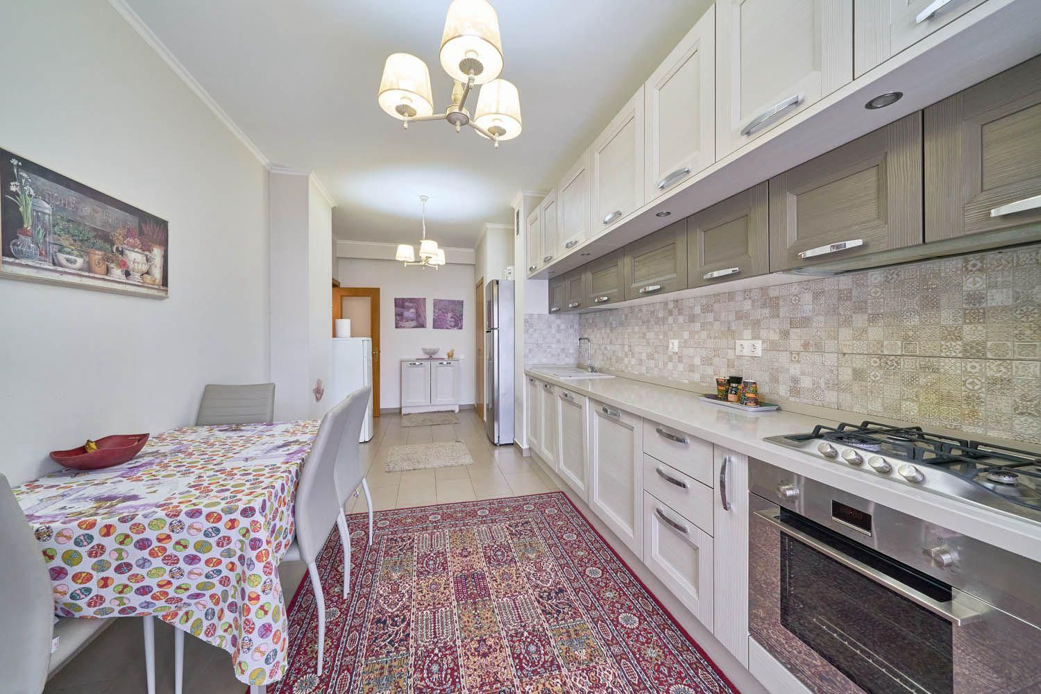 Apartament cu 3 camere decomandat în Herăstrău - Poză 2