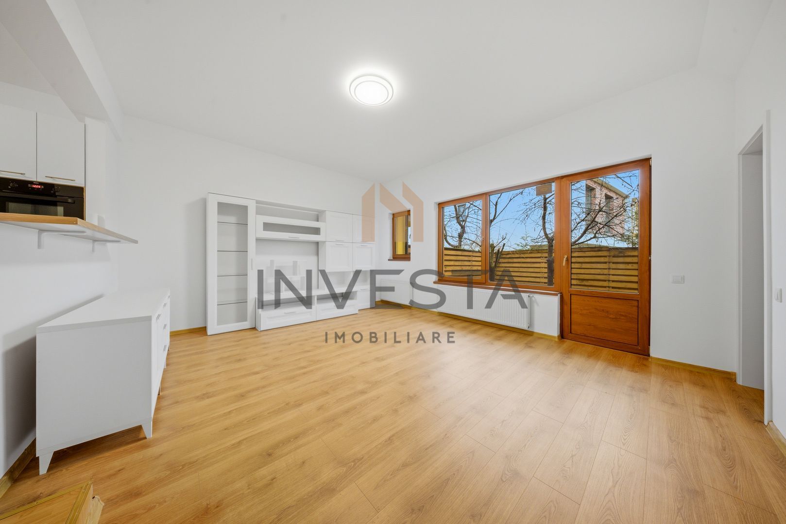 Apartament 3 camere cu gradina proprie si parcare, Grand Hotel Italia - Poză 1