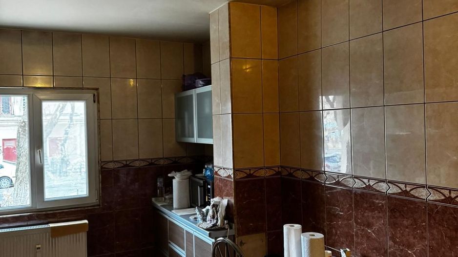 Apartament cu 3 camere , str. Bozieni - Poză 7