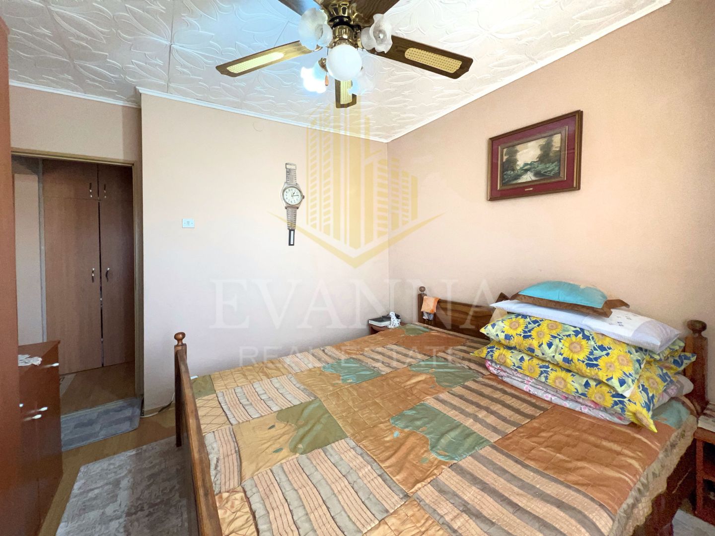 De vanzare 3 camere , decomandat -zona Vasile Alecsandri. - Poză 3