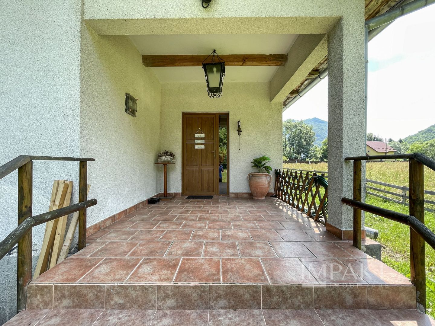 Vila superba 300mp + teren 1400mp & front la rau in Somesul Rece. - Poză 6