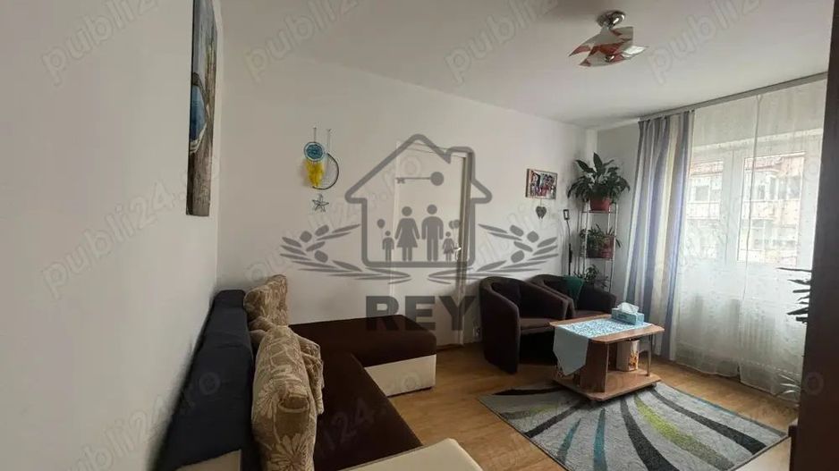Vand apartament 2 camere Str. Nicolae Iorga/Oștirii/Mihai Viteazul - Poză 1