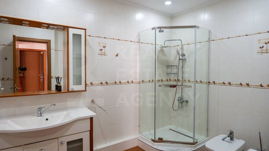 Chirie, apartament, 3 camere, str. Colina Puşkin, Centru - Poză 12