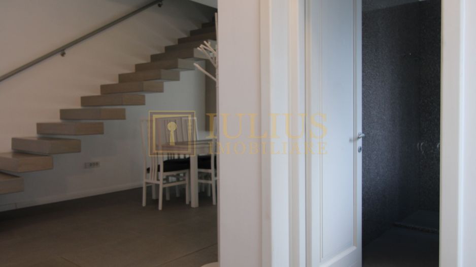 Zona Lipovei, casa 4 camere + 3 bai, curte proprie. - Poză 9