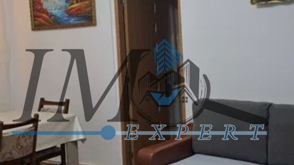 Apartament 2 camere zona Cetate etaj 2 - Poză 3