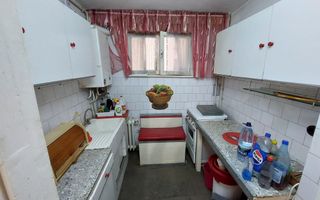 Apartament 2 camere Mănăștur – clasic, de renovat complet. - Poză 1