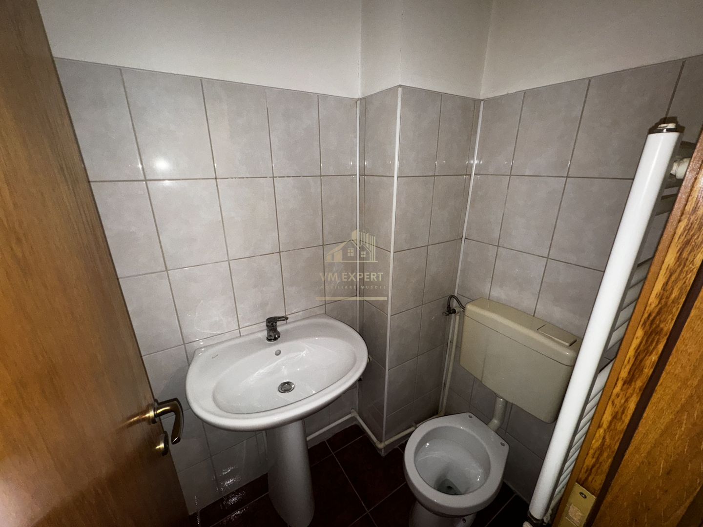 APARTAMENT CAMPULUNG TIP PENTHOUSE, 5 CAMERE GRUI - Poză 35