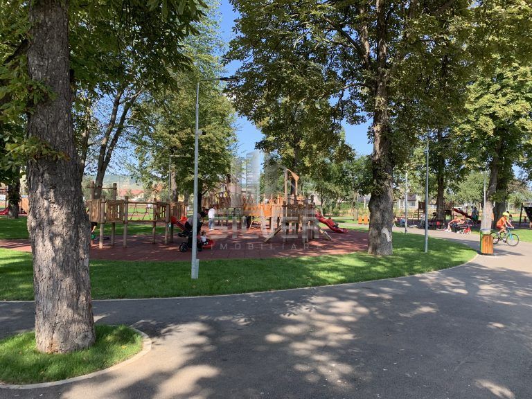 Apartament cu 2 camere/51.6mp/CF/zona Sub Cetate. - Poză 1