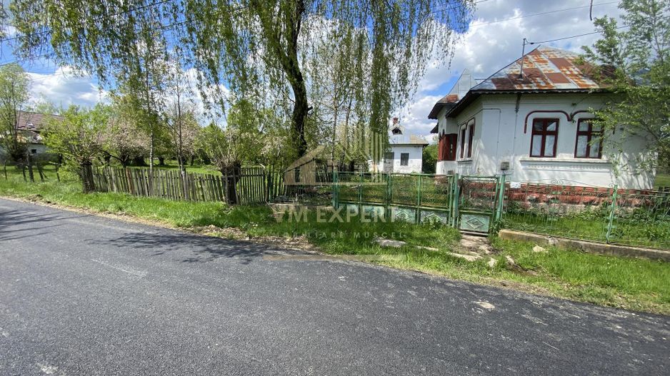 CASA CU TEREN 4000 MP, LA 5 MINUTE DE CENTRU CAMPULUNG - Poză 2