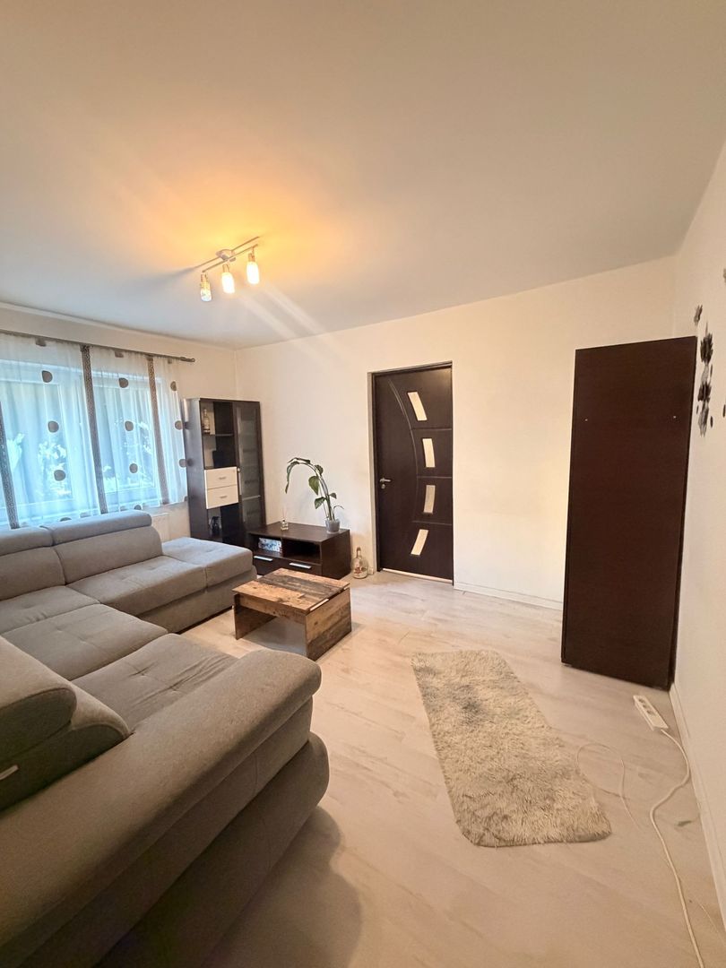 Apartament 2 camere, Vasile Aaron - Poză 1