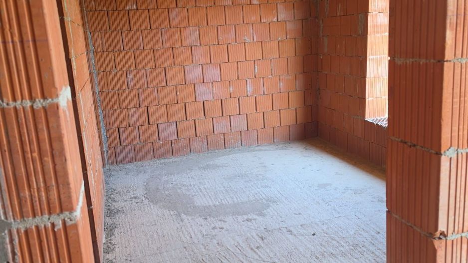 Casă la roșu în localitatea Cheriu - Poză 6