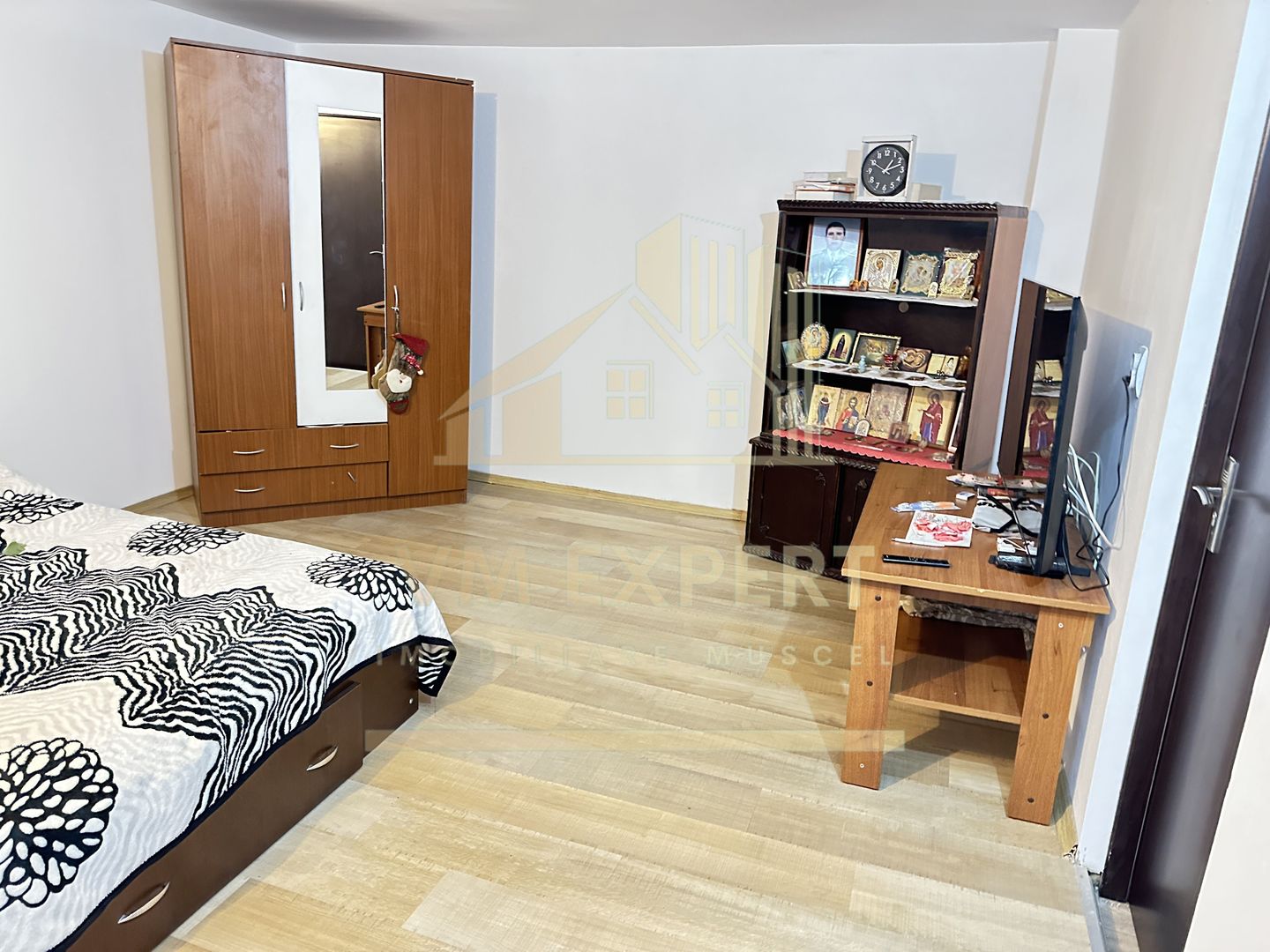 CASA 6 CAMERE, TEREN 420 MP, PITESTI - Poză 11
