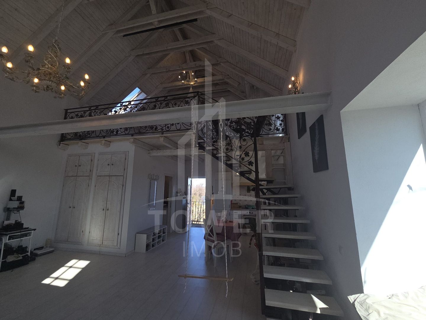 Casa de inchiriat cu vedere panoramica spre munti langa Sibiu - Poză 9