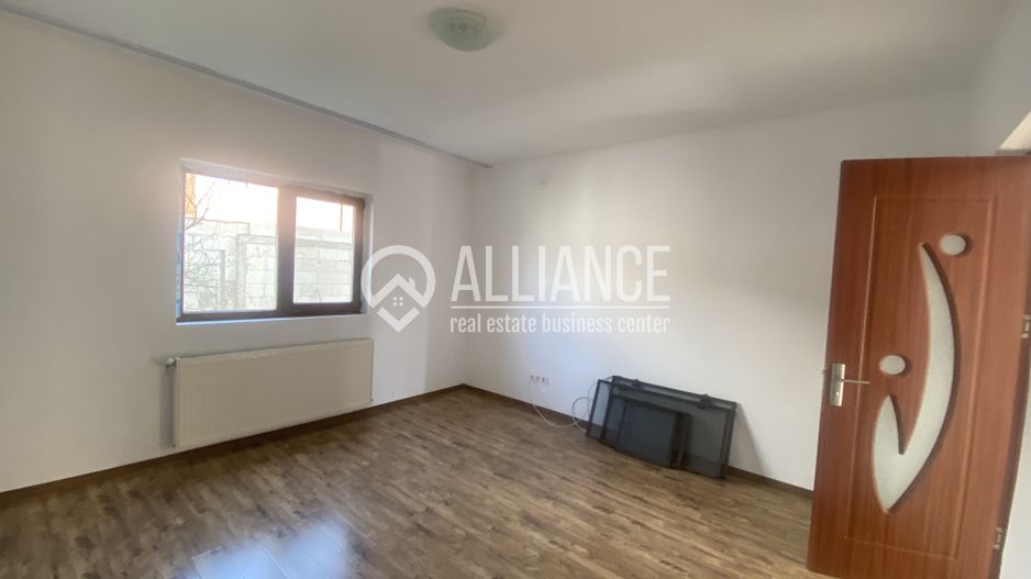 VALU LUI TRAIAN(COD 07) -Casa P+M 5 camere cu teren de 300 mp - Poză 14