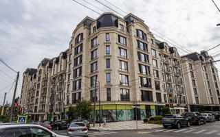 Vânzare, spațiu comercial, strada Eminescu Mihai, Centru - Poză 1