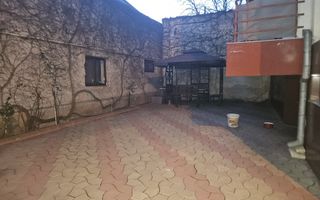 Casă Impresionantă de Vânzare Vitan ideal pentru Locuință sau Business - Poză 15