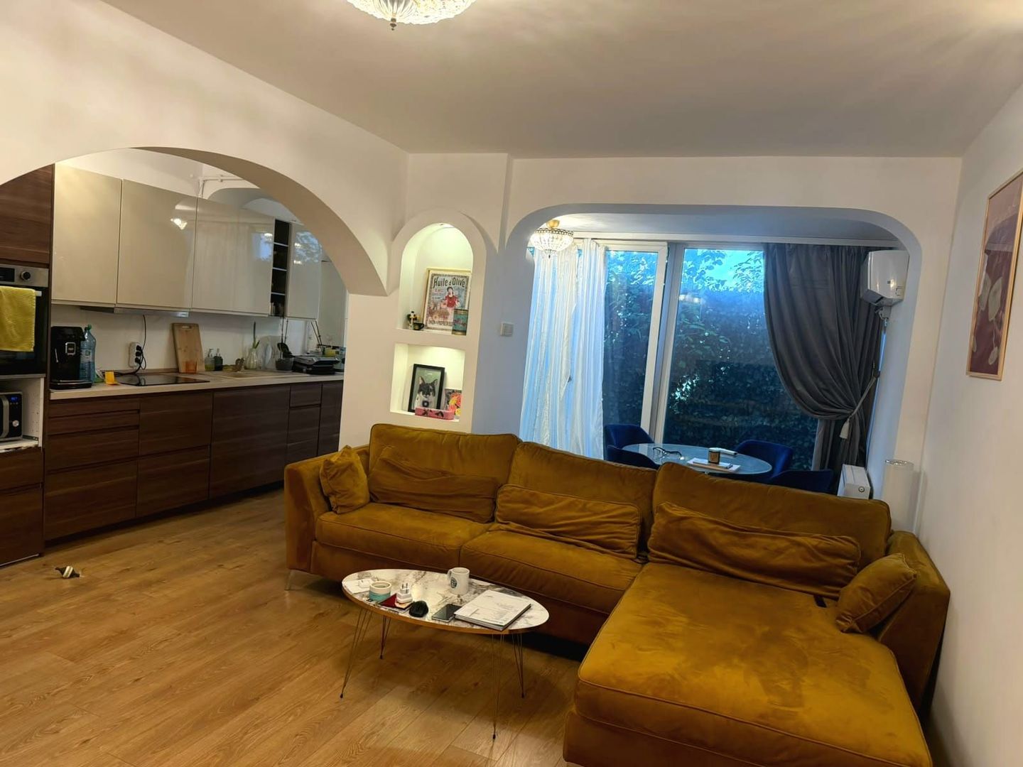 Apartament e camere zona Primăverii, loc de parcare inclus - Poză 2