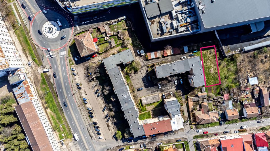 700 mp TEREN INTRAVILAN LÂNGĂ GALERIA MALL - Poză 2