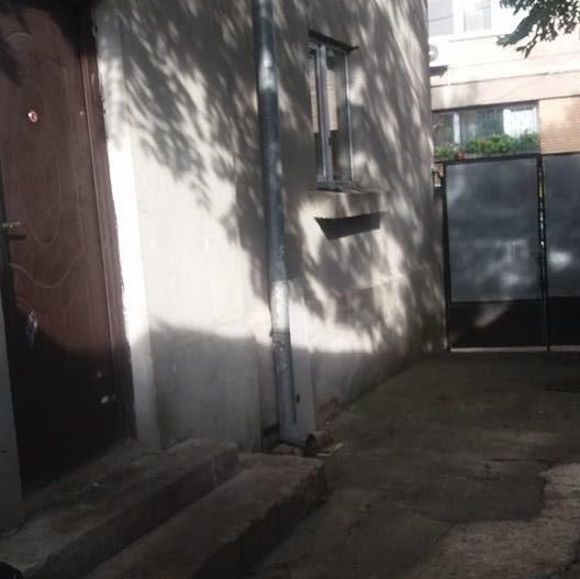 vanzare casa curte - Poză 3